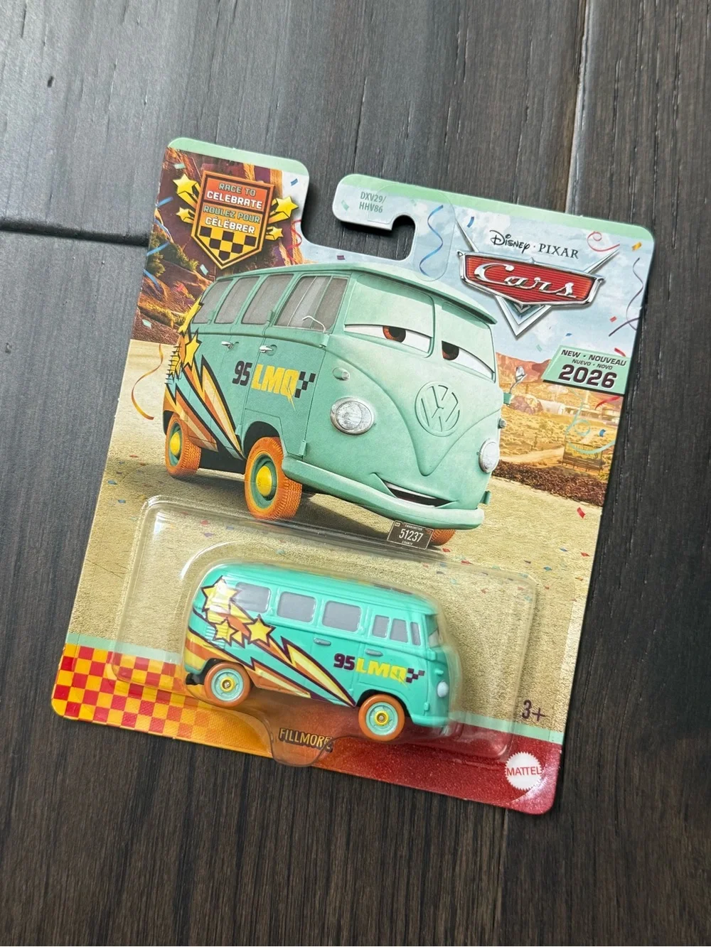 NWT Disney Cars 20th anniversary Fillmore van die cast